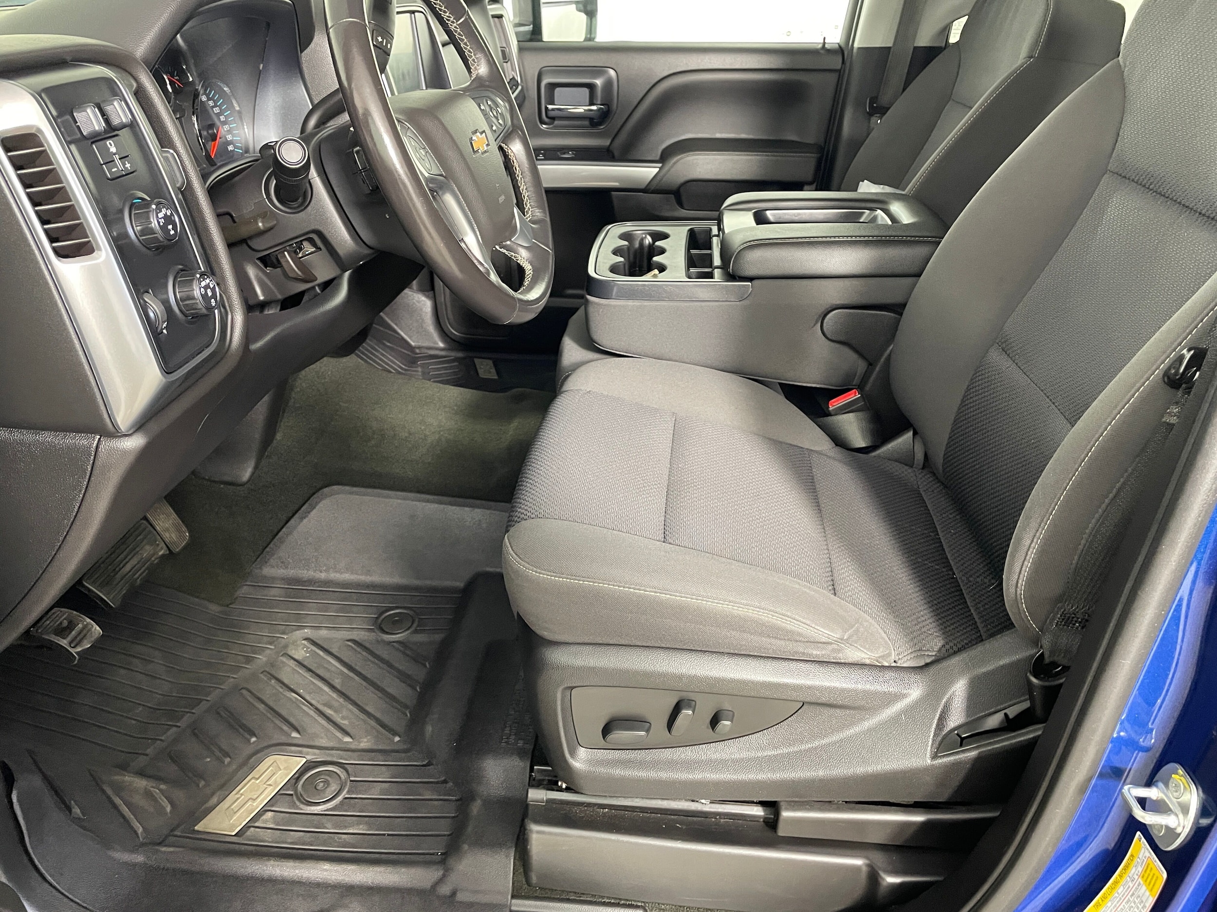 chevrolet silverado 1500 2018 1GCUKREC8JF131842 image chevrolet silverado 1500 2018 1GCUKREC8JF131842 image